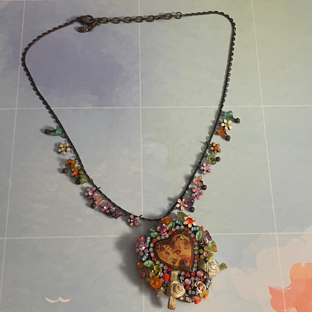 Floral Heart Pendant Necklace